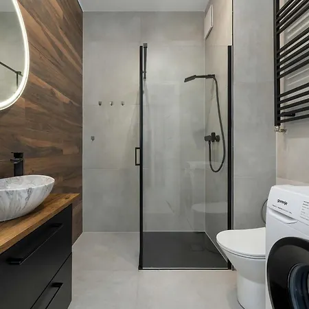 Nowoczesny Przy Rzece W Szczecinie Z Widokiem I Parkingiem By Renters *